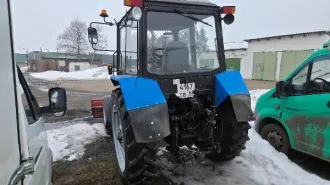 Трактор БЕЛАРУС 82.1, 2022, колесный, гос. номер 4167ТВ68, зав. № Y4R900Z01N1113175, № двигателя 163548. Назначение: трактор. Марка: БЕЛАРУС 82.1. Год выпуска: 2022. Модель: БЕЛАРУС 82.1. VIN (заводской) номер: Y4R900Z01N1113175.