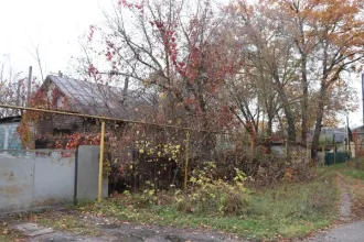 Нежилое здание 47,9 м² и участок 617 м², Воронеж, ЖИ Здание, назначение: нежилое, площадь 47,9 кв. м, количество этажей: 1, в том числе подземных 0, кадастровый номер: 36:34:0116007:193; Земельный участок, площадь 617,0 кв. м, категория земель: земли населенных пунктов, виды разрешенного…