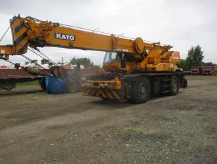 Кран KATO KR-25H-V5 2006 г.в., грузоподъемность 27 т, номер KR258-0086.