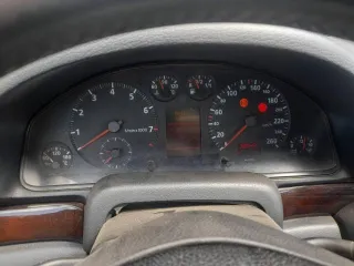 Audi A4, 1997 года, 125 лс, 309427 км. Легковой автомобиль, марка: AUDI, модель: A4, год изготовления: 1997, цвет: Серебристый, VIN: WAUZZZ8DZVA105554, ПТС: 36НХ555750, г/н: У706МТ136, модель двигателя: ADR, тип двигателя: Бензиновый, двигатель №: 237507, мощность двигателя, л. с. (кВт): 125.