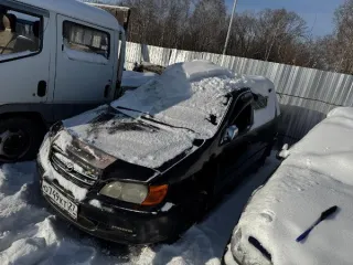 Toyota Ipsum 1988 года, государственный номер O749KT27, номер двигателя 7722636, номер кузова SXM107109790, цвет черный. Повреждения по кузову: вмятины и потертости на задней правой двери, а также на правом крыле, на багажнике около левой фары и на заднем бампере, сколы и трещины на передней левой…