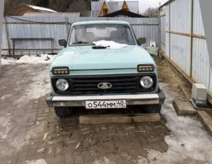 ВАЗ 21213 2000 года, цвет серо-зеленый-голубой. VIN и номер кузова: XTA212130Y1509557. Двигатель модель 21213, мощность 76.3 л.с. (56.1 кВт), объем 1690 куб. см.