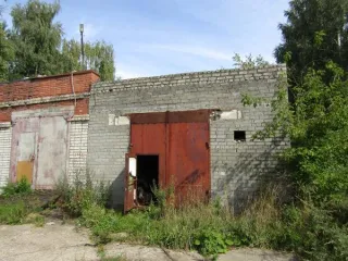 Гараж 88,4 кв. м, Ярославская область Нежилое помещение (гараж) в п. Каменники Рыбинского МО Нежилое помещение, расположенное здании 1968 года постройки. Российская Федерация, Ярославская область, Рыбинский муниципальный район, Каменниковское сельское поселение, поселок Каменники, ул. Волжская, дом…