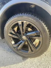 Volkswagen Tiguan, 2021 года, 130 лс, 133690 км, полный привод, АКПП. Идентификационный номер (VIN): XW8ZZZ5NZMG017127, год выпуска: 2021, госномер В558НК702. Имущество находится в залоге у AO "ТБанк". Порядок, условия и сроки реализации определяются конкурсным кредитором, требования которого…