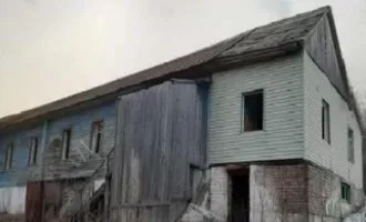Нежилое здание, земельный участок Нежилое здание, площадь 579,0 кв.м, кадастровый номер: 43:30:410306:687, назначение: нежилое, этажность (этаж): 2, в том числе подземных 1; земельный участок, площадь 1 000,0 кв.м, кадастровый номер: 43:30:410306:813,  расположенные по адресу: Кировская область…