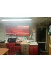 Доля 1/4 на помещение, кадастровый номер: 59:24:2640101:2616, адрес: Российская Федерация, Пермский край, Кунгурский муниципальный округ, село Филипповка, улица Молодежная, дом 3, квартира 3. Площадь: 33.9 кв.м.