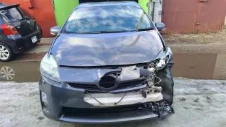 Toyota Prius, 2011 г.в. Легковой автомобиль, марка: Toyota, модель: Prius, год изготовления: 2011, цвет: Темно Серый, ПТС: 25 УР 265107, г/н: Е921ХТ28, изготовитель (страна): Япония, модель двигателя: 2ZR, тип двигателя: Бензиновый, двигатель №: D009656, мощность двигателя, л. с. (кВт): 99 (74,25)…