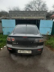 Mazda 3 2005 года выпуска, черный цвет. VIN: JMZBK12Z561296176, госномер: М815АС126. Мощность двигателя 77 л.с. (105 кВт), рабочий объем 1598 куб. см.