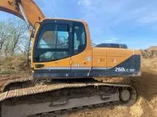 Экскаватор гусеничный Hyundai R300LC-9SH, заводской номер HHKHZ808LE0000183, 2014 год выпуска, госномер 58 УЕ 9248 (63 СВ 9366). Экскаватор гусеничный Hyundai R300LC-9S, заводской номер HHKHZ810LE0001178, 2014 год выпуска, госномер 58 УЕ 9241 (63 СВ 9362). Трактор ДТ-75 ДЕРС2 с буровой установкой…