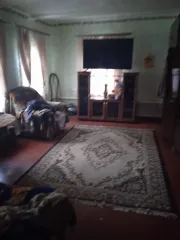 Жилой дом 42,4 кв.м и земельный участок 3693 кв.м Рязанская обл. Жилой дом, общей площадью: 42,4 кв.м., кад. №: 62:13:1060101:85; земельный участок, 3 693 кв.м., кад.№: 62:13:1060101:4, расположенный по адресу: Рязанская обл., р-н Рыбновский, Чуриловское сельское поселение, д. Чемрово, д…