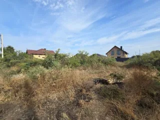 Продажа земельного участка Земельный участок площадью 600 кв.м., расположенный по адресу: Российская Федерация, Астраханская область, г.о. город Астрахань,   г. Астрахань, ул. Соколиная, з/у 21 с кадастровым номером 30:12:010695:427, с видом разрешенного использования - Для индивидуального…
