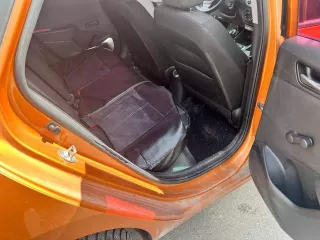 Автомобиль на ходу, но двигатель требует капитального ремонта. Необходимо провести ремонт подвески. Необходима замена сцепления. Также нужен ремонт МКПП (хруст при переключении на вторую передачу). Не работает ABS. Кузов автомобиля поврежден градом - присутствуют вмятины на капоте, крыше и…