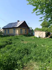 Жилое здание 36.4 кв.м, участок 1500 кв.м, Алтайский край, р-н. Змеиногорский, п. Октябрьский, ул. Советская, д. 12; Кадастровый номер здания: 22:14:050103:489; Кадастровый номер участка: 22:14:050103:223