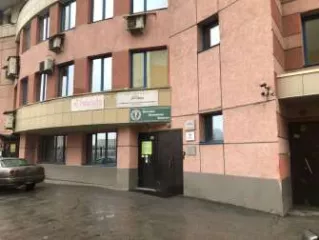 Имущественный комплекс: здание (административное с магазином и СТО), назначение: нежилое, общая площадь 2491,4 кв.м, количество этажей: 1-3, адрес: Новосибирская область, город Новосибирск, Ленинский район, ул. Станционная, д. 62, кадастровый номер: 54:35:061490:2082. Здание расположено на…