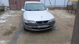 Опель Вектра 1.6 16V, 1997 год, VIN W0L0JBF19W1156633, серебристый, объем 1998 см³, мощность 100.1 кВт/136.1 л.с.