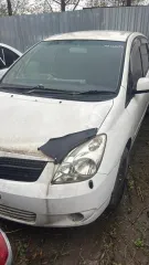 Toyota Corolla Spasio 2002 года, белый цвет. Первоначальный VIN: NZE121-310416, вторичный VIN: NZE121-3246784, номер двигателя: 1NZ-B095724. Автомобиль без госномера, является вещественным доказательством по уголовному делу и обращен в доход государства. Имеются вмятины. Документы и ключи…