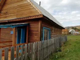 Фельдшерско-акушерский пункт 39.5 кв. м и земельный участок 176 кв. м, Кемеровская область. Отдельно стоящее здание общей площадью 39,5 кв. м, кадастровый номер 42:12:0112004:256, расположенное по адресу: Кемеровская область — Кузбасс, Таштагольский муниципальный округ, с.п. Кызыл-Шорское, п…