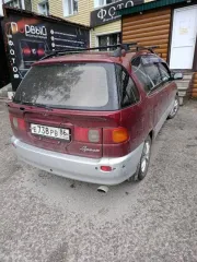 Toyota Ipsum 1996 года, 140 л.с., пробег 294999 км, АКПП. Цвет: Красный/Серый. ПТС: 86823588, госномер: Е738РВ86. Японский производитель, модель двигателя 3S, бензин, номер двигателя 7056000, номер кузова SXM10-7000852. Разрешенная максимальная масса 1785 кг, масса без нагрузки 1400 кг.