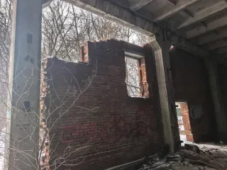 Объект незавершённого строительства площадью 3126.2 кв.м и земельный участок площадью 7770 кв.м, расположенные по адресу: Санкт-Петербург, улица Трефолева, дом 45, корпус 2, литера А. Степень готовности объекта: 70%, проектируемое назначение: нежилое, площадь застройки (проектируемое значение) –…