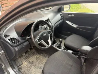 Hyundai Solaris, 2011 года, 107 лс, АКПП, VIN Z94CU41DABR084579