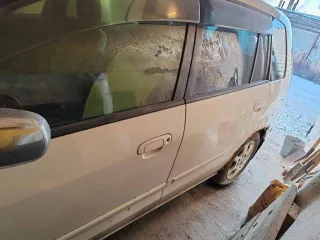 Mazda Premacy 2001 года, 135 лс, 225000 км, модель, № двигателя FP 734812, № кузова CP8W-214859, цвет: белый, категория ТС: В, расположение руля: правый руль, мощность двигателя : 135 л.с., объём двигателя : 1839 куб.см., тип двигателя: бензиновый, масса без нагрузки: 1100 кг., разрешенная…