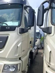Dongfeng KX 4x2 2023 седельный тягач Dongfeng KX 4x2, 2023 года, LGAG3DV24P8839536