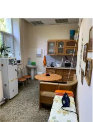 Нежилое здание 2953,9 кв.м, земельный участок 1674 кв.м, г. Биробиджан, Еврейская АО. Имущественный комплекс в г. Биробиджан - нежилое здание, площадью 2953,9 кв.м., кадастровый 79:01:03:00008:85, количество этажей: 3, адрес: Еврейская автономная обл., г. Биробиджан, ул. Миллера, д. 8. Ограничения…
