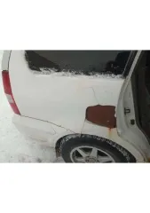 Mitsubishi Chariot Grandis 1990 года выпуска, 145 л.с., пробег 234000 км, АКПП. Цвет белый, регистрационный знак К531ЕК122, VIN отсутствует, номер кузова NB4W0007986. Авто не на ходу. По кузову: капот мятый, лобовое стекло разбито, на крыше вмятина от капота, капот оторван у крыши, передние крылья…