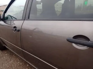 Lada Granta 2016 года, 87 л.с., пробег 168100 км. Цвет золотисто-коричневый, VIN XTA219010H0428144. Автомобиль заводится, на ходу. Имеется вмятина на задней левой двери. Находится в залоге. Местоположение: г. Уфа.