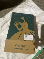 Картонные коробки с надписями на иностранном языке «Xsenia», внутри которых предположительно находятся держатели для LED-модулей, черного и белого цветов, сложной формы, из резины упакованные в индивидуальные пакеты по 1000 шт., грузовых мест - 7. Робот-мойщик окон, грузовых мест 3, количество штук…