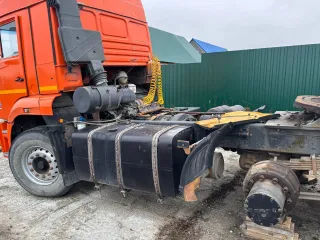 КАМАЗ 6460 2007 года выпуска, VIN XTC64600071146807. Автомобиль находится в Пензенской области, Бессоновском районе, селе Бессоновка. Осмотр возможен по предварительной договоренности по телефону 89270968655 или по электронной почте 89270968655t@mail.ru.