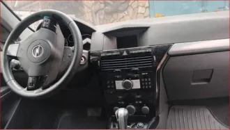 Opel Astra 2008 года. VIN: XUF0AHL698B004953, гос. номер: Е108ЕУ126.