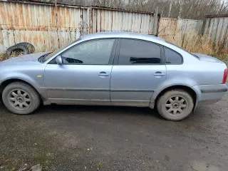 Volkswagen Passat, 1999 года, 101 лс, 410000 км, легковой автомобиль: Марка, модель: VOLKSWAGEN PASSAT; WIN: WVWZZZ3BZYP099800; Регистрационный знак: Е641КО147; год выпуска ТС: 1999; модель, № двигателя: ARMO12549; кузов № WVWZZZ3BZYP099800; цвет: голубой; мощность двигателя, кВт/л.с.: 74.29 (101)…