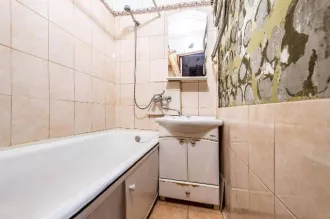 Жилое помещение  квартира , кад. № 78:10:0005539:10107, кол во комнат: 3, площадь: 54.4 кв.м., расположенное по адресу: г. Санкт Петербург, ул. Демьяна Бедного, д. 2, к. 2А, этаж 4, кв. 86