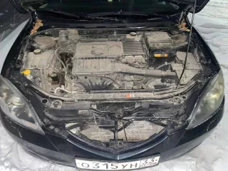 Автомобиль марки MAZDA модель 3, 2006 г.в. VIN номер JMZBK14Z271506341. Является предметом залога по требованиям ПАО «Совкомбанк». Разбита левая противотуманная фара, трещина на лобовом стекле, коррозия по правой стороне нижней части дверей, стучит правая задняя стойка.
