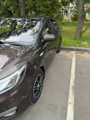 KIA Rio 2015 года выпуска, VIN Z94CB41BAGR345125.