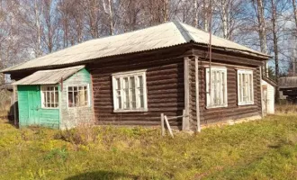 Нежилое здание 106 кв.м с земельным участком 500 кв.м, Ярославская область, с. Дмитриевское, ул. Школьная, д. 13 в составе: нежилое здание, 1-этажное, площадь 106 кв. м, кадастровый номер 76:11:050101:127; земельный участок, площадь 500 кв. м, категория земель: земли населенных пунктов, разрешенное…